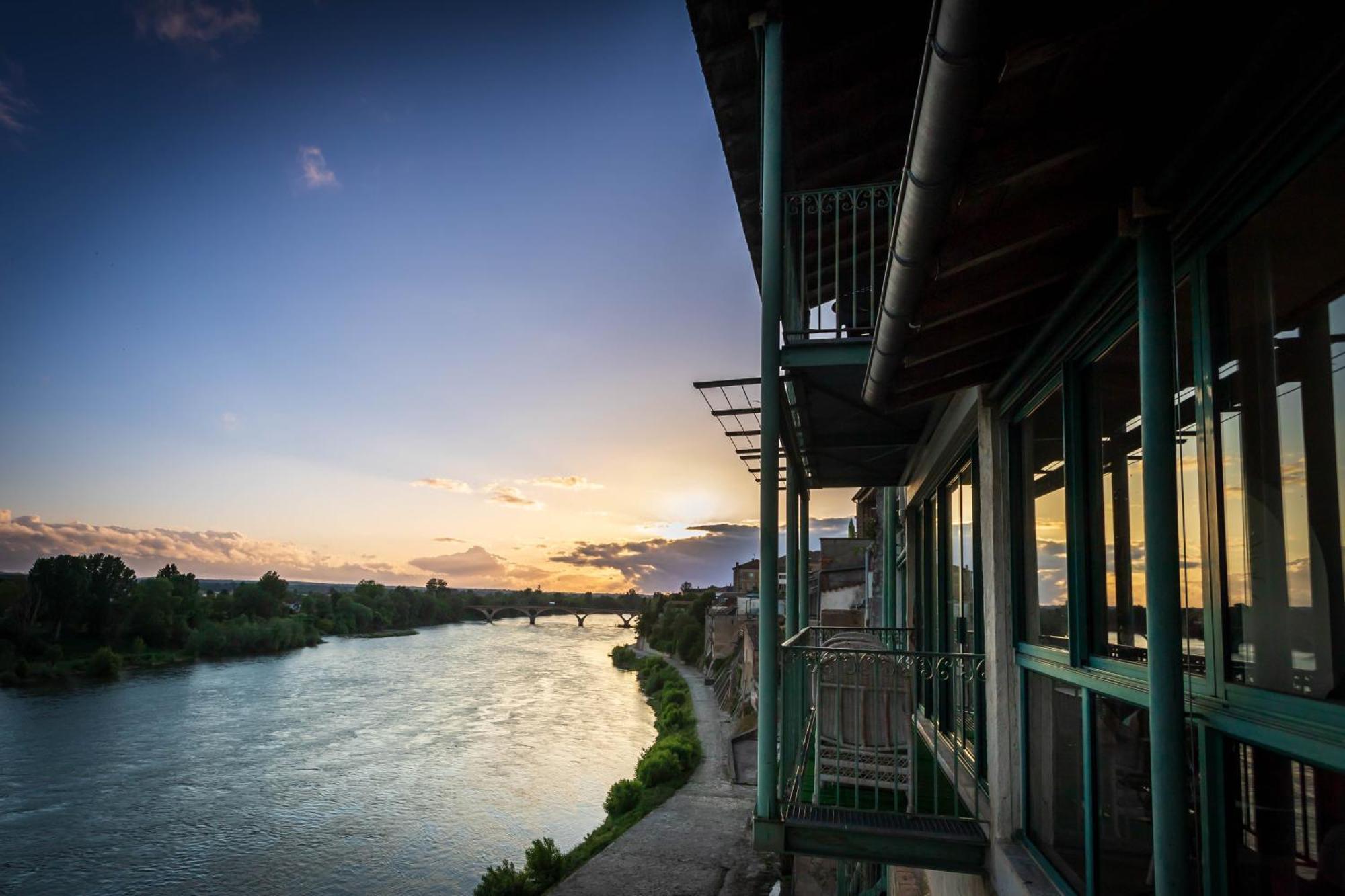 Hotel Restaurant Cote Garonne Le Balcon Des Dames - Tonneins Fauillet Marmande - Vue Panoramique Bord De Garonne Chambres Climatisees Exterior photo